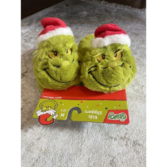 Kids Dr.Suess The Grinch‎ Christmas Slippers Size Medium 13-1 NWT - Picture 1 of 5